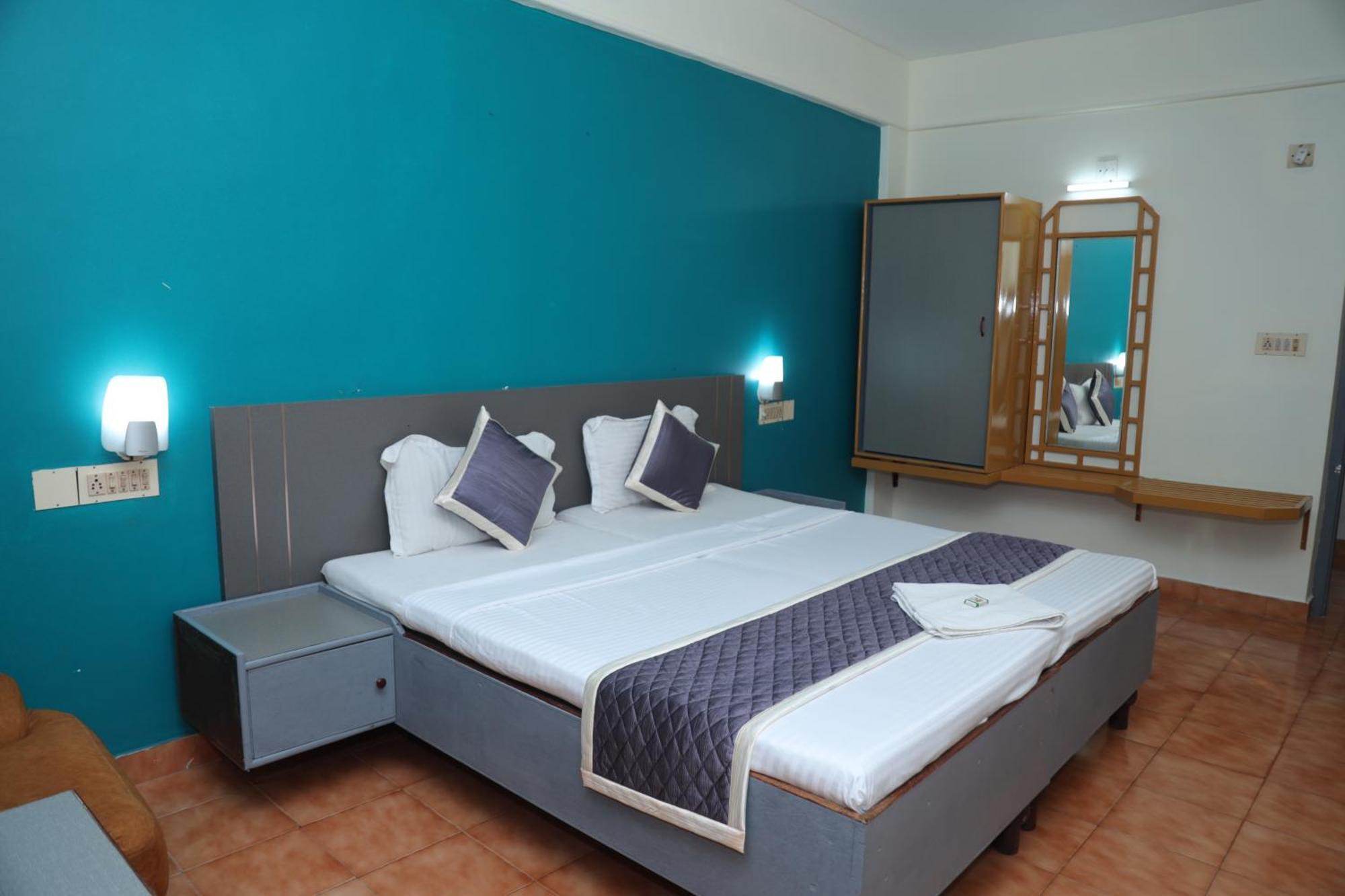 Grand Harmony Beach Resort Kovalam Esterno foto