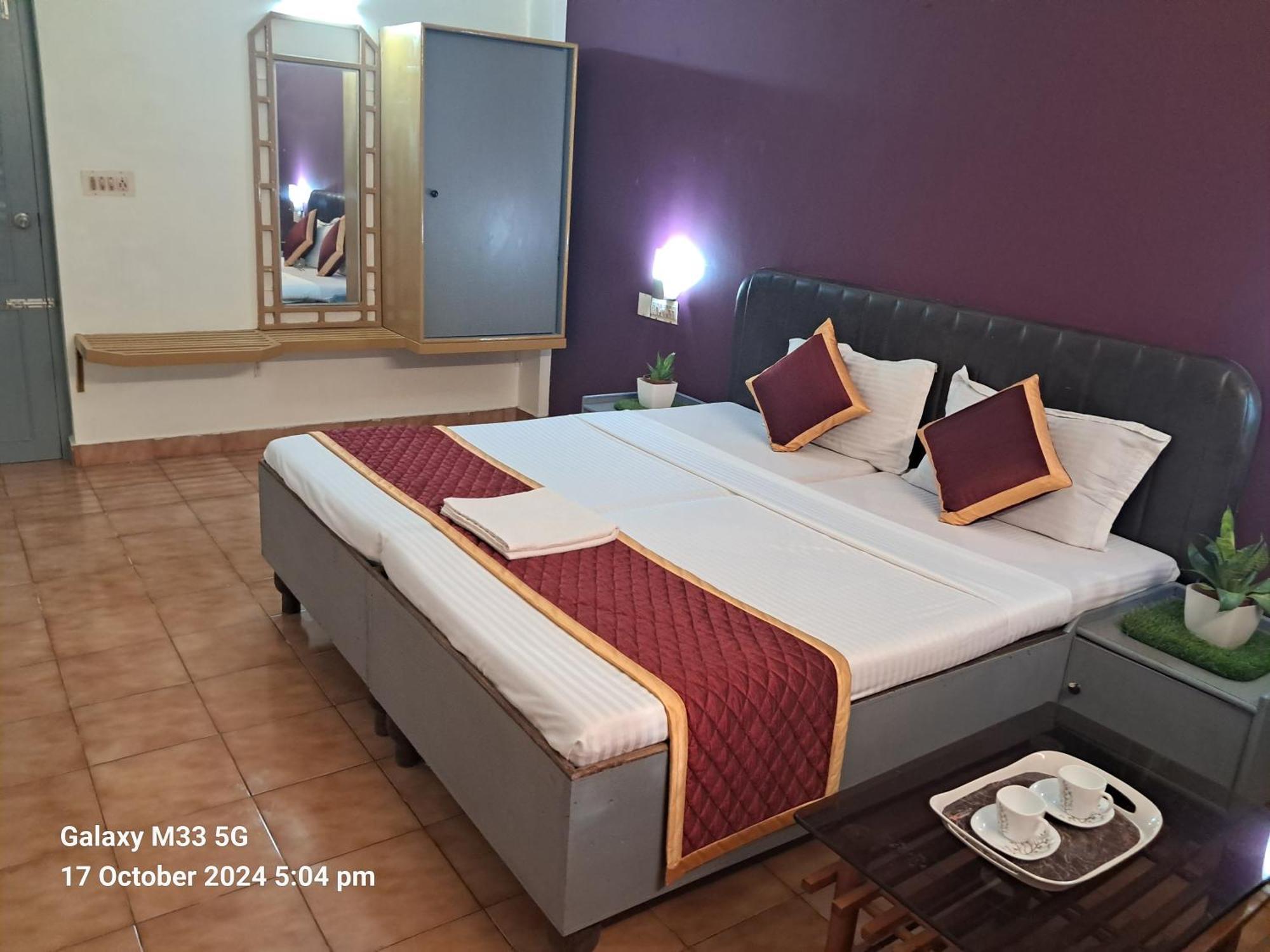 Grand Harmony Beach Resort Kovalam Esterno foto