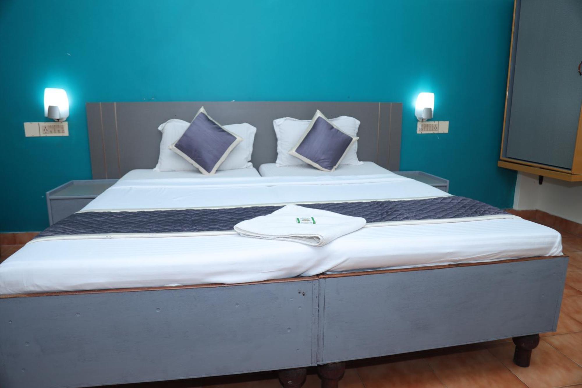 Grand Harmony Beach Resort Kovalam Esterno foto